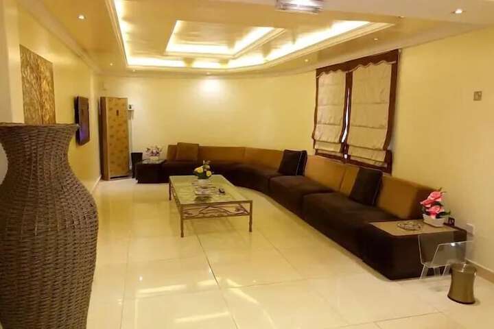 Room 12 of 43