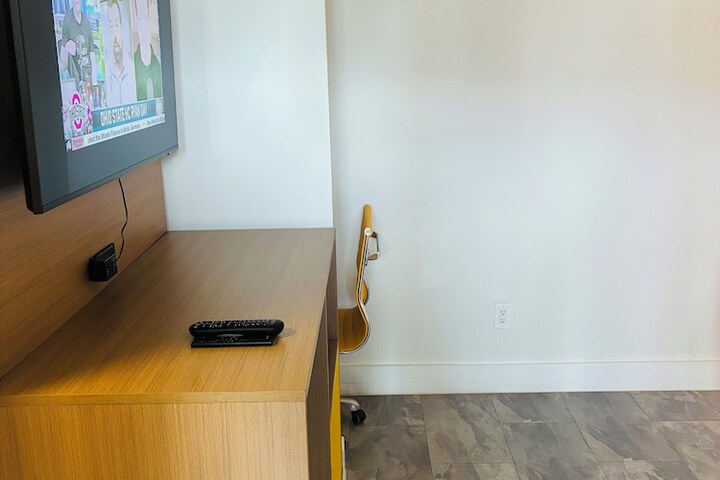 Room 19 of 27