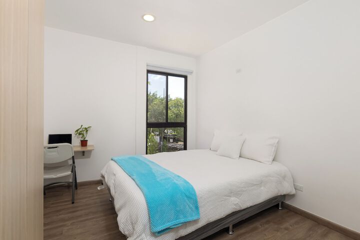 Room 5 of 27