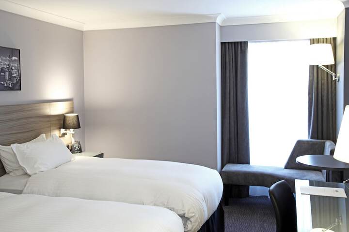 Room 19 of 124
