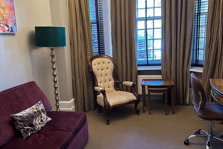 Room 57 of 95
