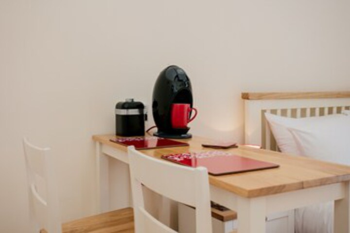 Breakfast/Coffee Service 6 of 17