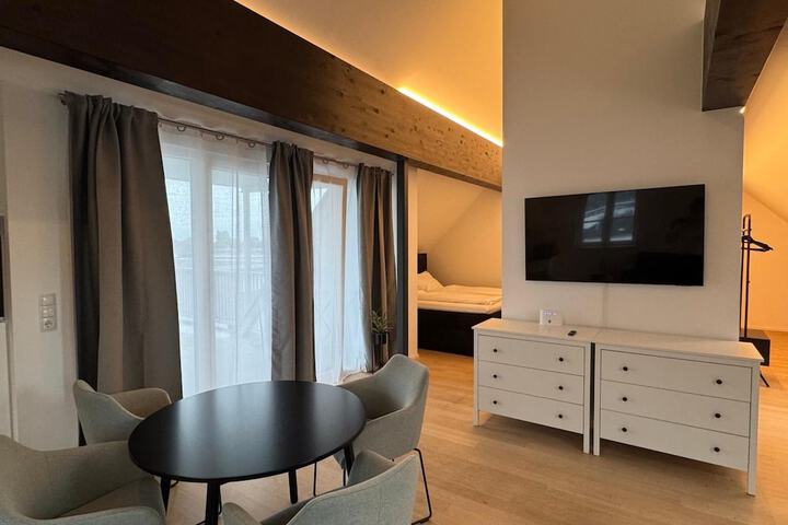 Room 3 of 17