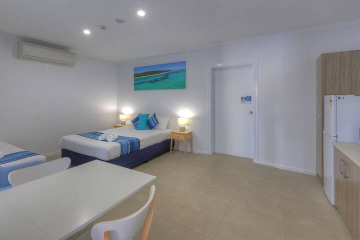 Room 19 of 41