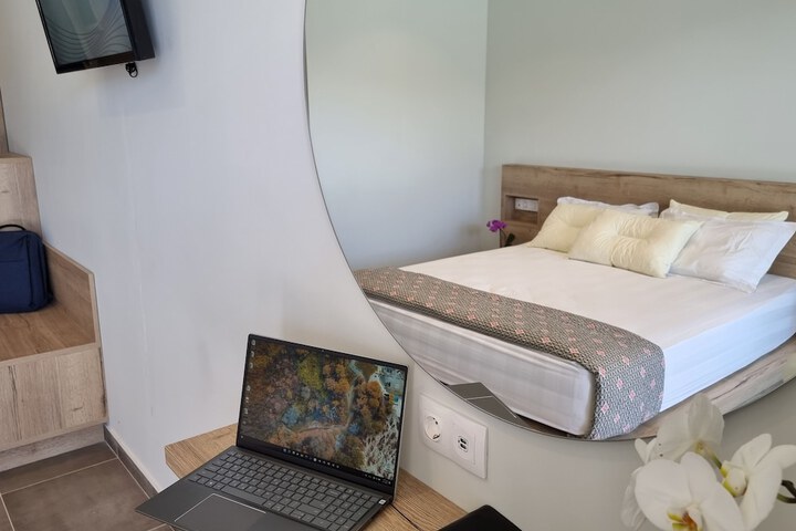 Room 18 of 63