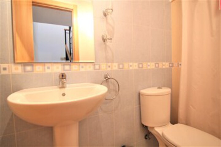 Room 4 of 44