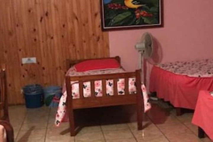 Room 12 of 68