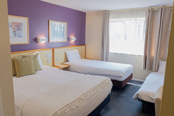 Room 54 of 74