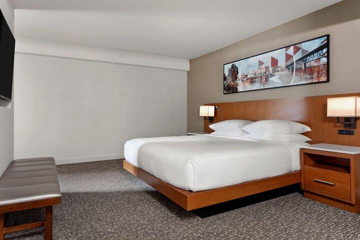 Room 105 of 140