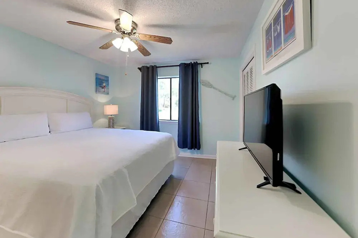 Wolf Bay Villas #106