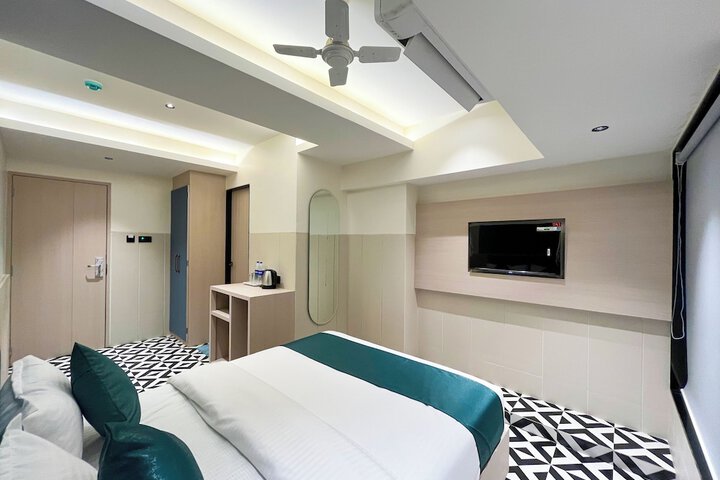 Room 29 of 48