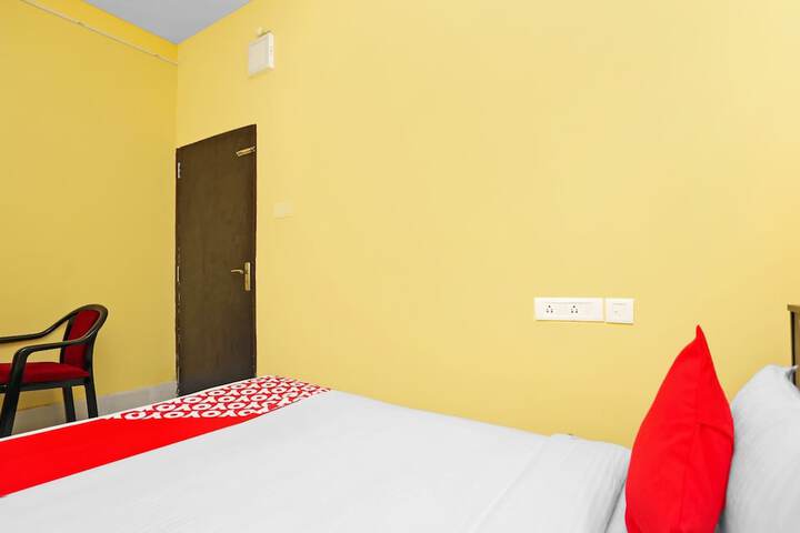 Room 6 of 20