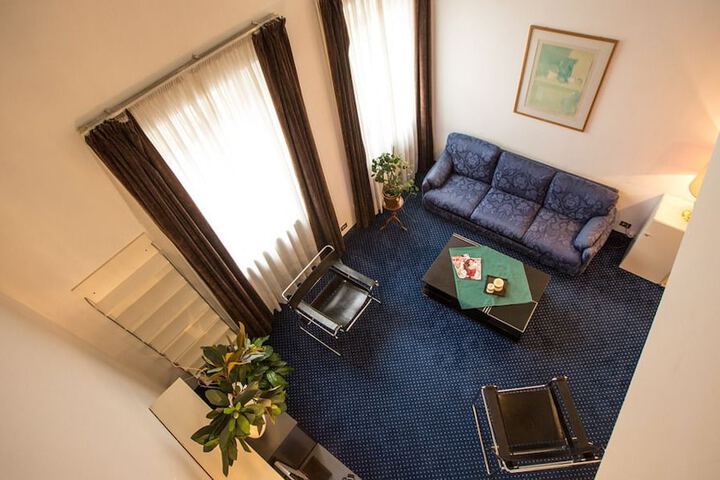 Room 26 of 44