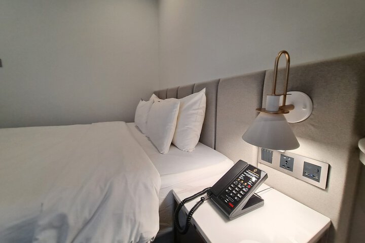Room 17 of 52