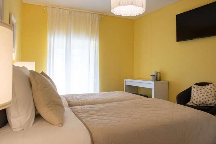 Room 2 of 57