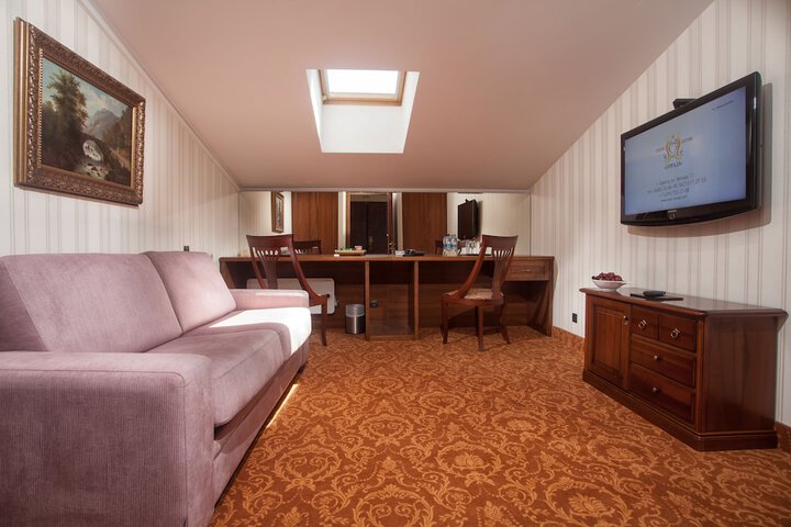 Room 91 of 177