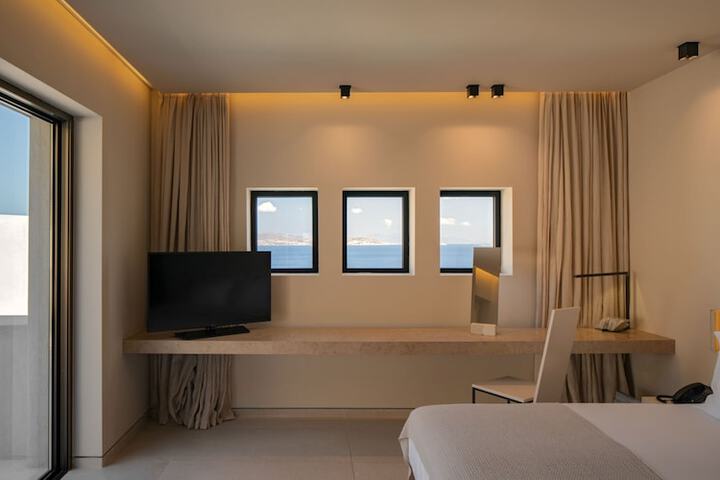 Room 13 of 214