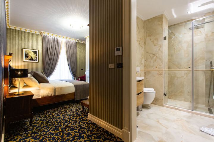 Room 31 of 66