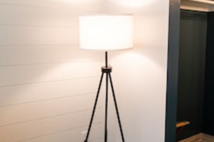 Room 13 of 180