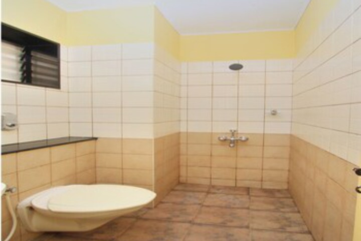 Room 2 of 21