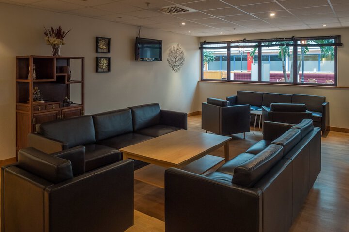 Guest Lobby