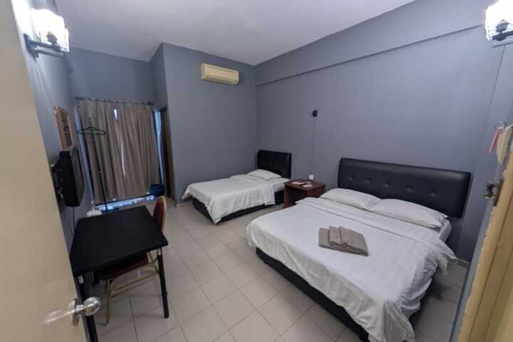 Room 15 of 37