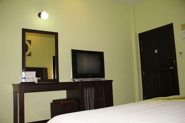 Room 18 of 45