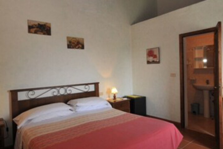 Room 26 of 28
