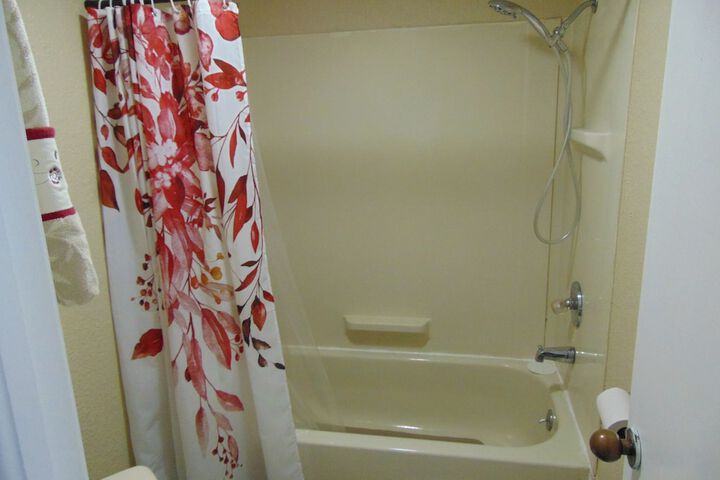 Room 18 of 24