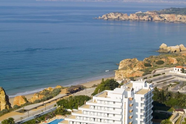 Hotel Luar
