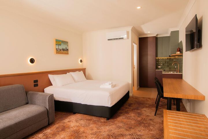 Room 30 of 144