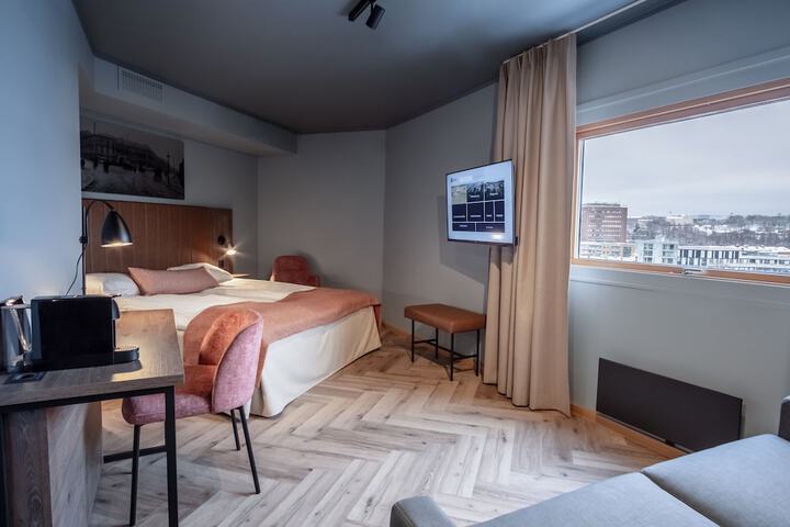 Room 48 of 78