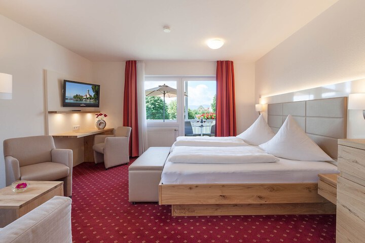 Room 3 of 36