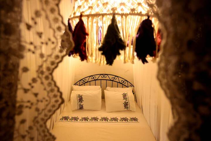 Room 28 of 121
