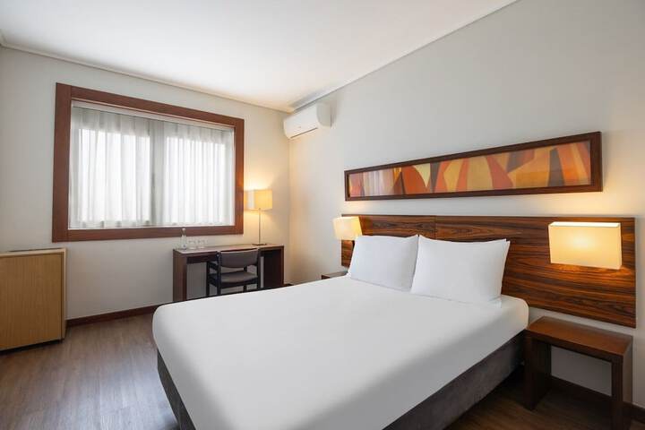 Room 54 of 135