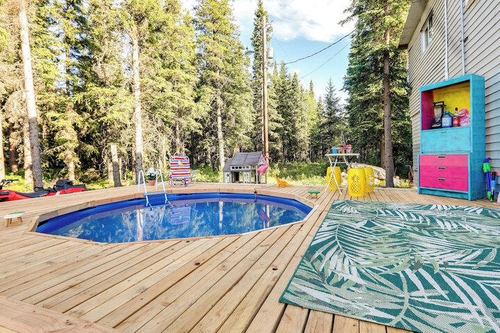Delta Junction Rental w / Shared Pool & Hot Tub!