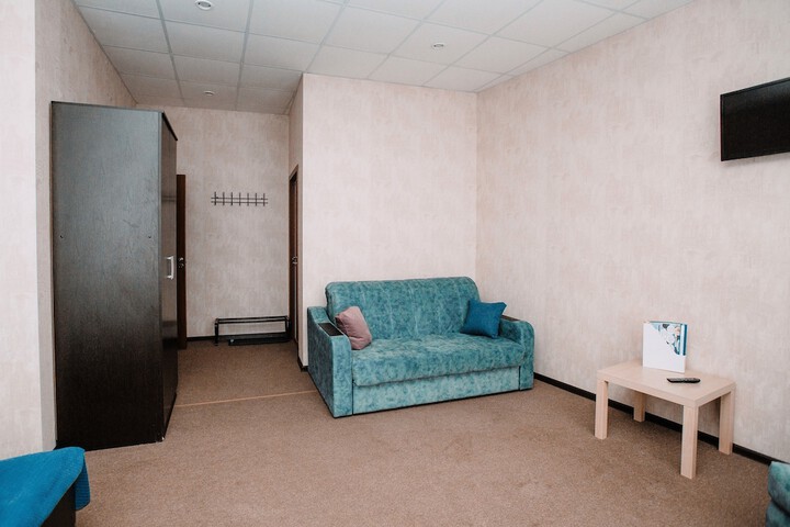 Room 4 of 19