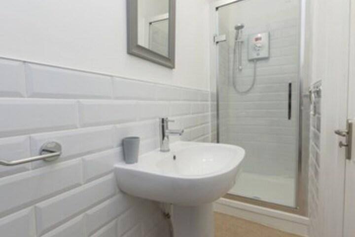 Room 9 of 54