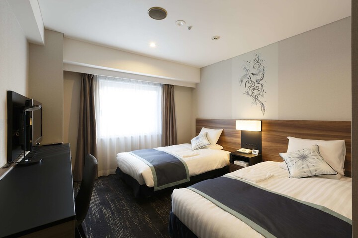 Room 8 of 47