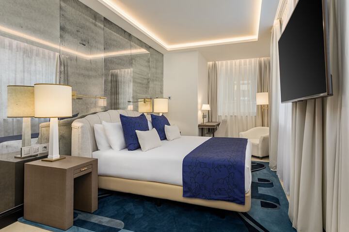 Room 5 of 39