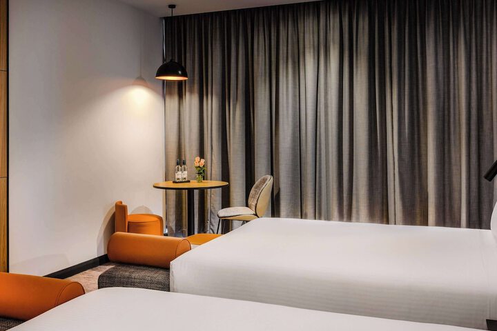 Room 43 of 97