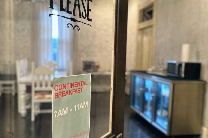 Breakfast/Coffee Service 22 of 25