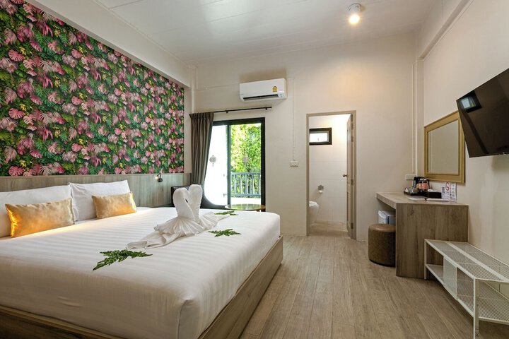 Room 21 of 90