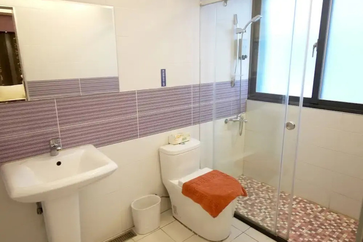 Room 7 of 22