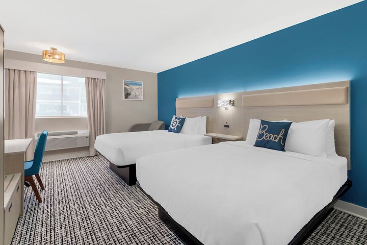Room 17 of 51
