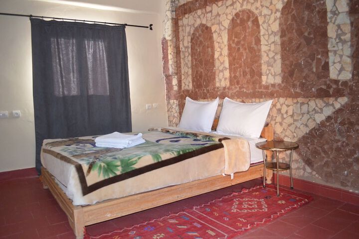Room 8 of 69