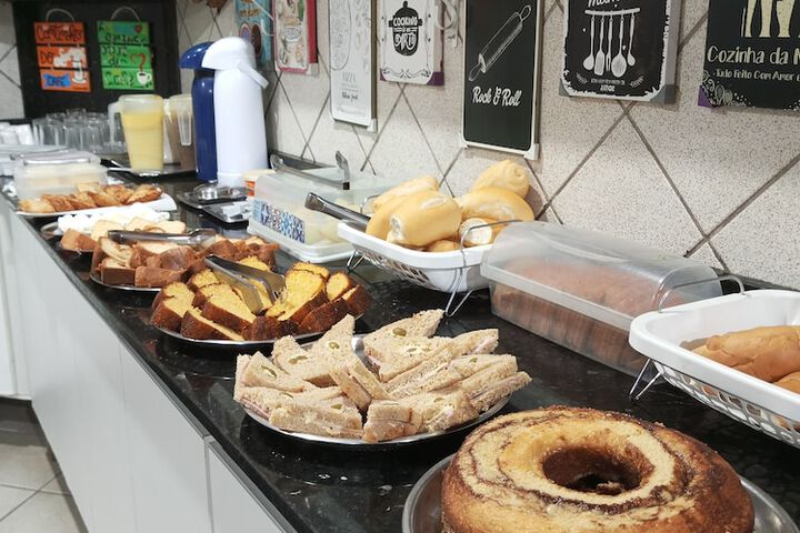 Breakfast/Coffee Service 44 of 76