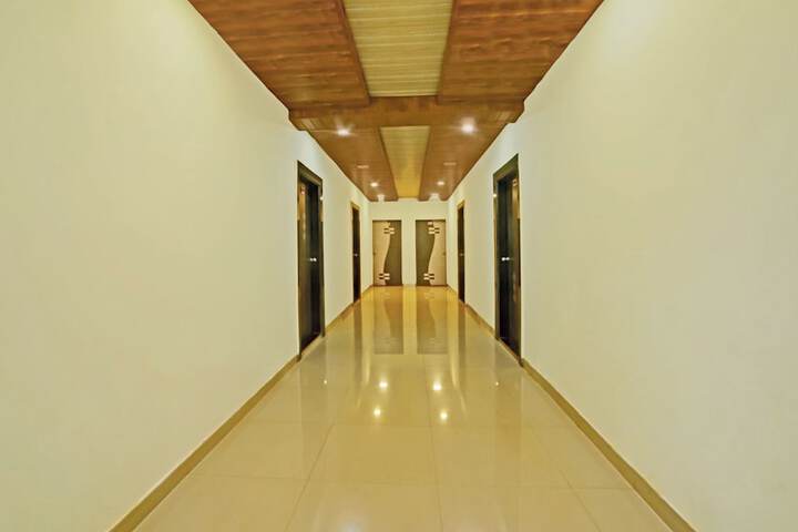 Hotel Interior 3 of 33