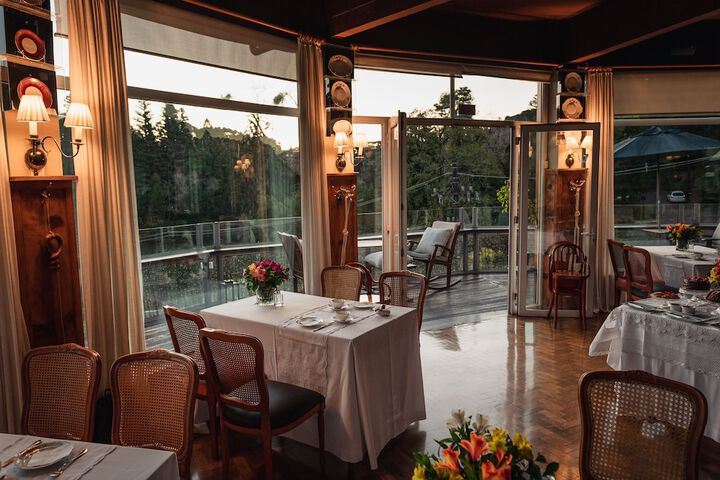 Dining 83 of 129