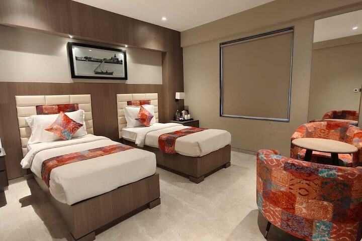 Room 21 of 25